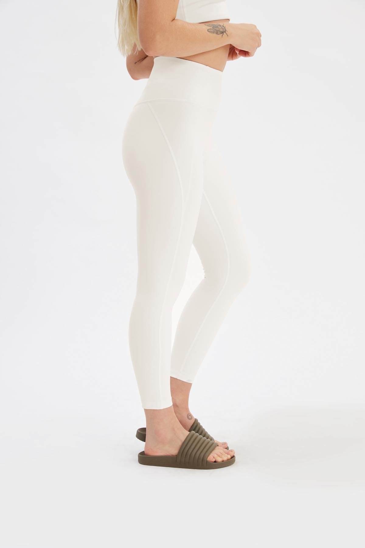 Ivory Compressive High-Rise Legging